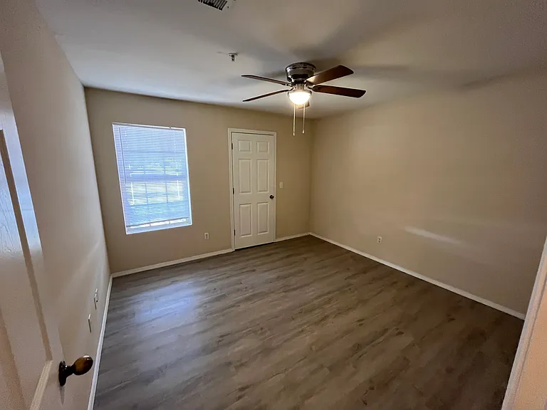 Clifton Height Apartments — Photo 44