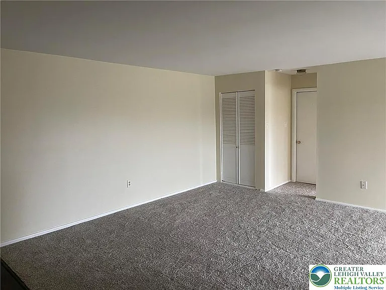 1590 Alta Dr — Photo 4
