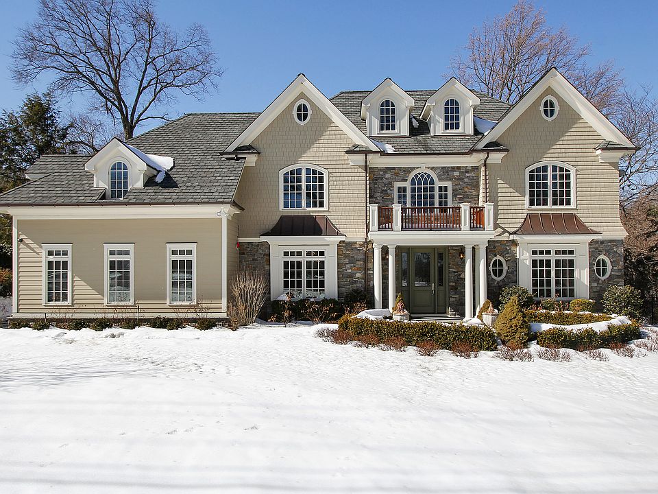 1st image of 30 Stonewall Ln