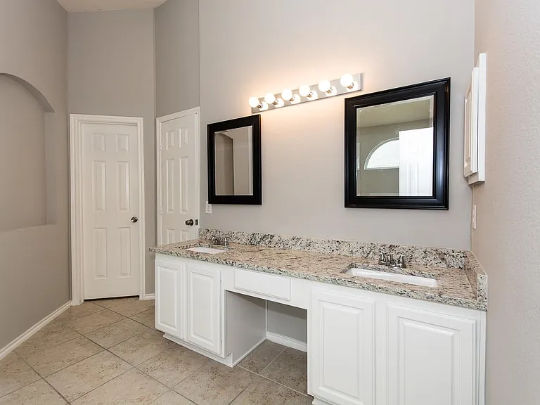 1413 Gordon Dr — Photo 32