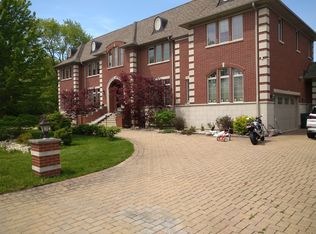 2020 Pensive Ln, Northbrook, IL 60062