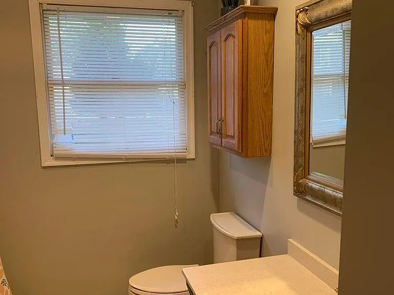 508 Asbury Ave — Photo 3