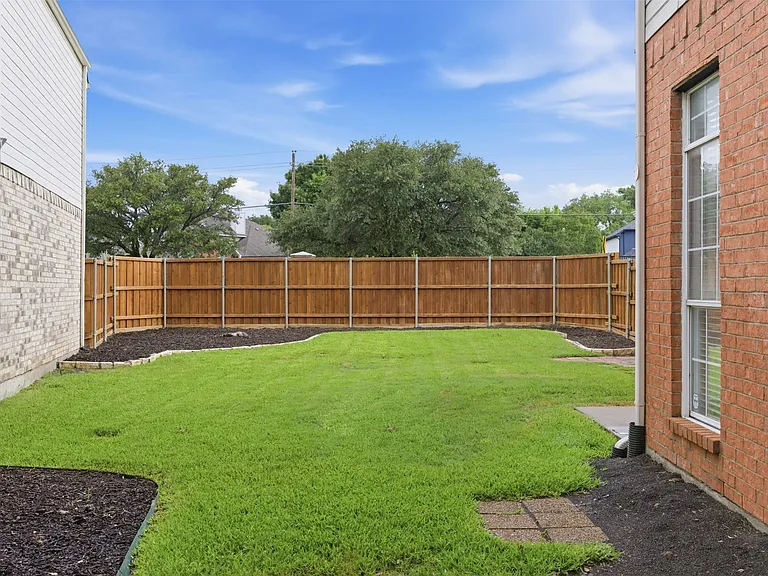 3221 Corning Dr — Photo 15