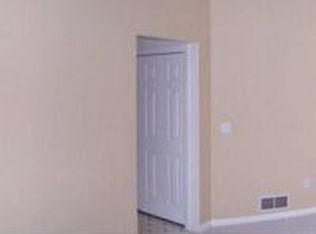 1091 Hillsboro Cove Cir, Webster, NY 14580