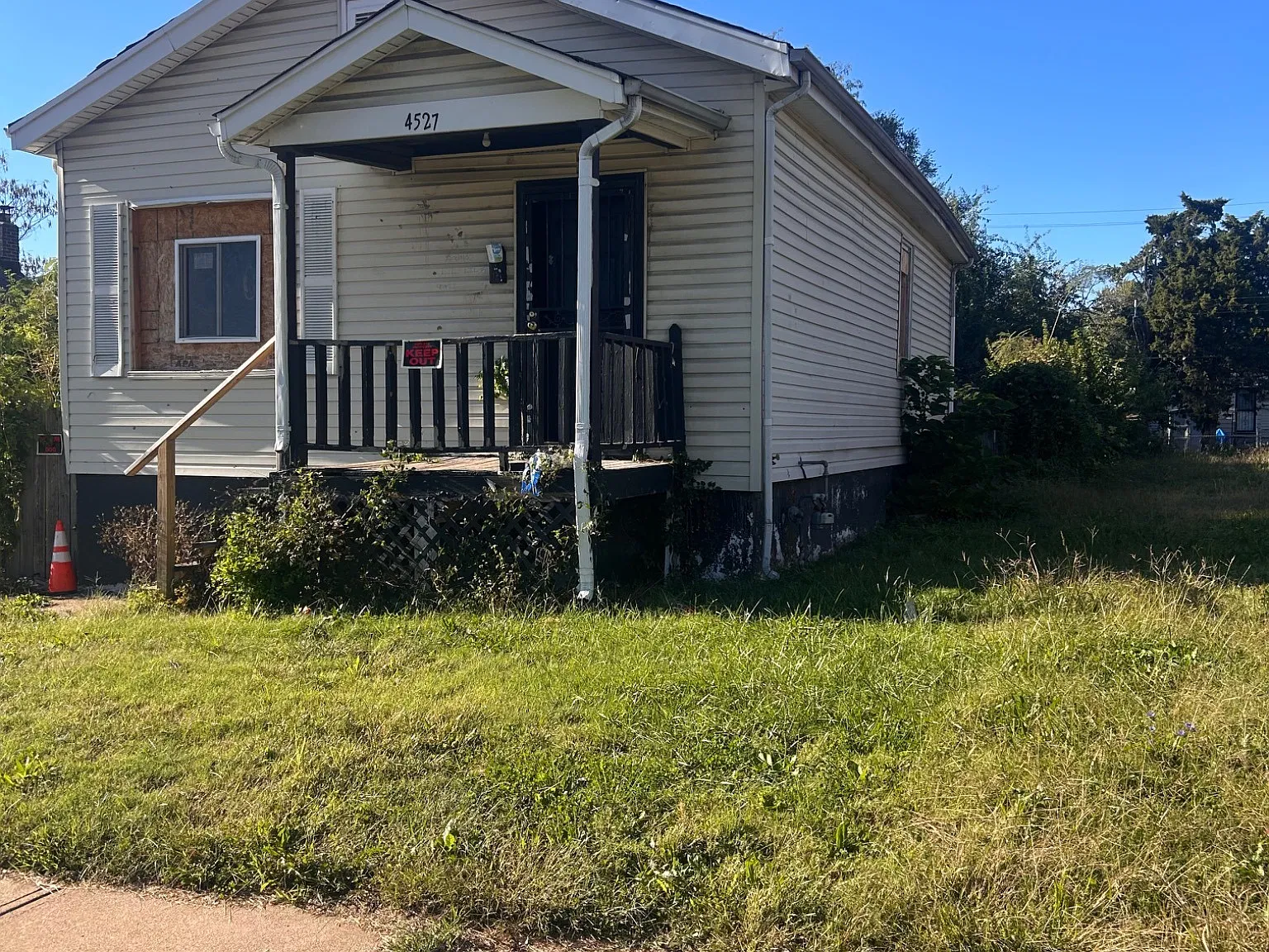 2 bed, 819 sqft, $675 — Photo 2