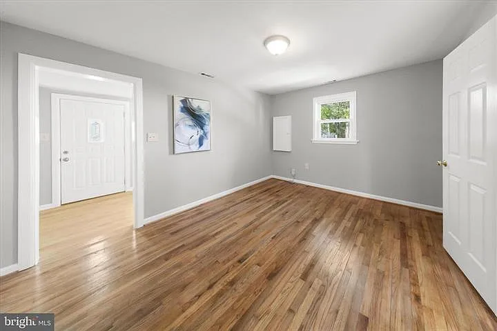 2 bed, 1481 sqft, $2,400 — Photo 3