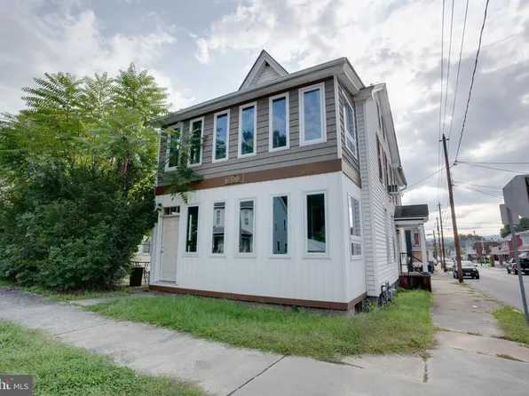 1230 Oneida St, Huntingdon, PA 16652