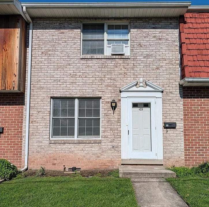 105 Ridge Ave