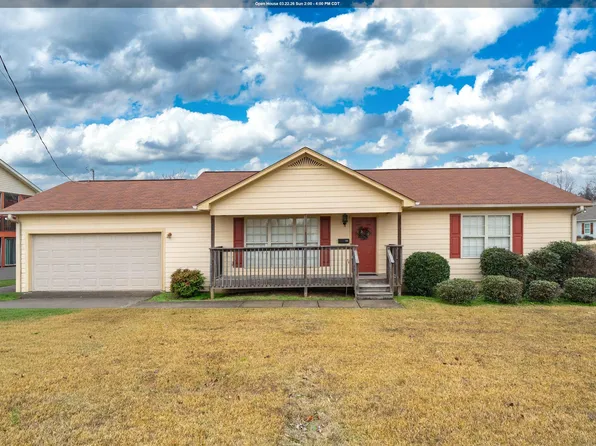 532 9th Ave, Pleasant Grove, AL 35127