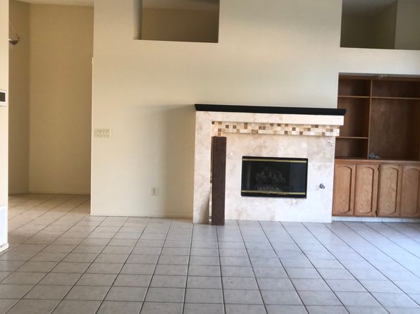 10700 Sunset Canyon Dr