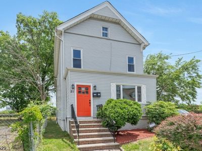 21 Lawrence St, Bloomfield, NJ, 07003