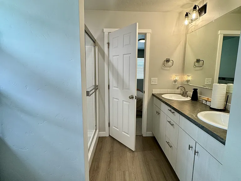 2089 N Thunderbolt St — Photo 13