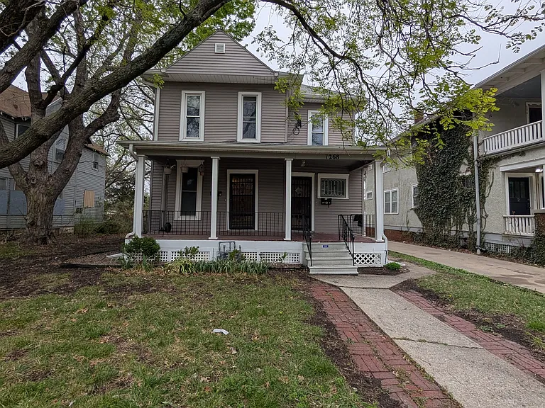 1268 SW Western Ave #1A — Photo 14