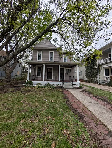 1268 SW Western Ave #2B Photo 1