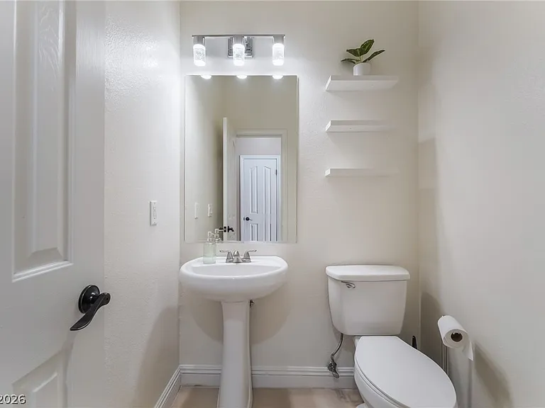 1179 Antoinette St — Photo 35