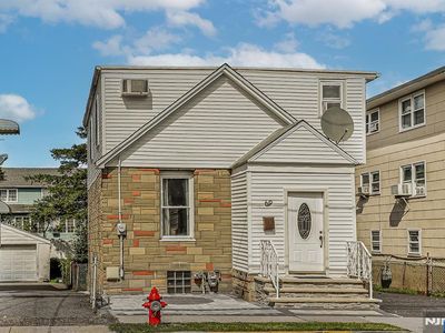 69 Chestnut St, Lodi, NJ, 07644