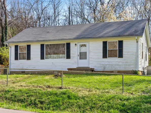 807 E Happy Hollow Dr, Clarksville, TN 37040