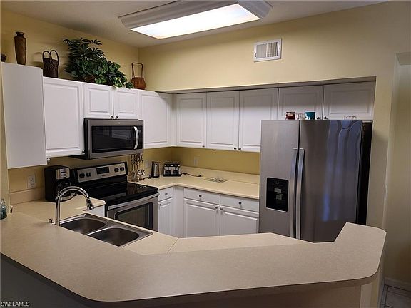 2nd image of 15605 Ocean Walk Cir APT 214