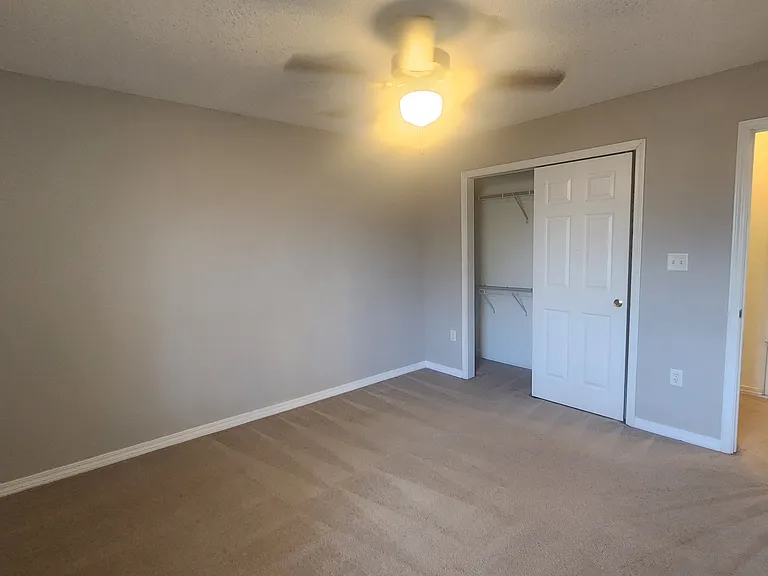 2170 Tom St — Photo 12