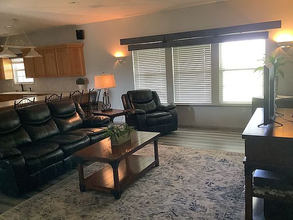 2nd image of 1116 E Fiesta Dr