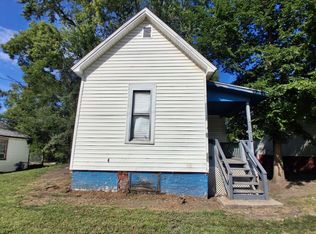 18 S Collett St, Danville, IL 61832