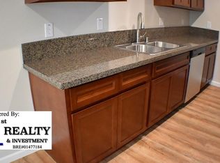 1352 Drake Dr APT B, Davis, CA 95616