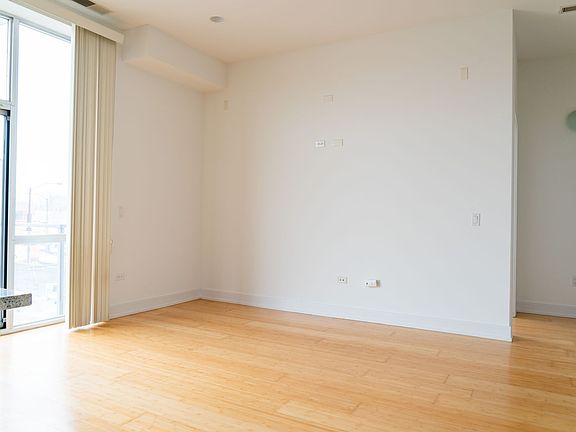 3rd image of 4730 N Kimball Ave APT 308