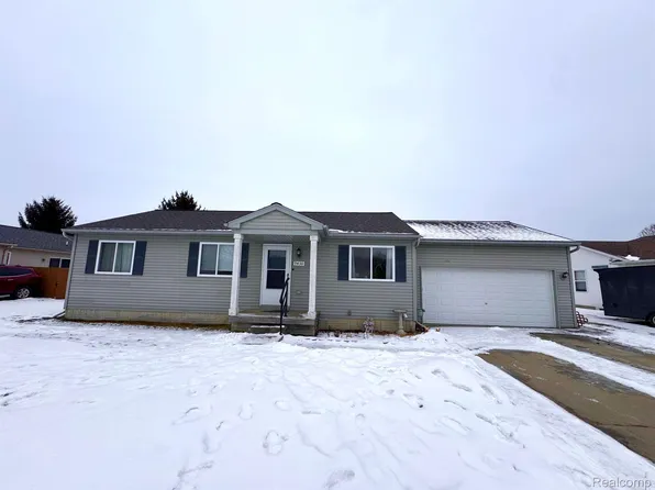 9430 Tiger Run Trl, Davison, MI 48423