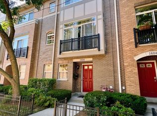 2606 W Bloomingdale Ave, Chicago, IL 60647