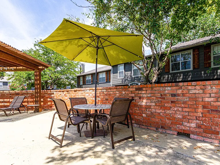 Park City Townhomes in Arlington, TX