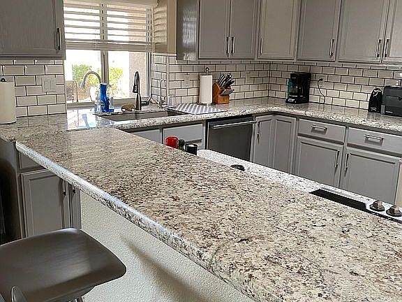 4th image of 2905 Hidden Valley Dr
