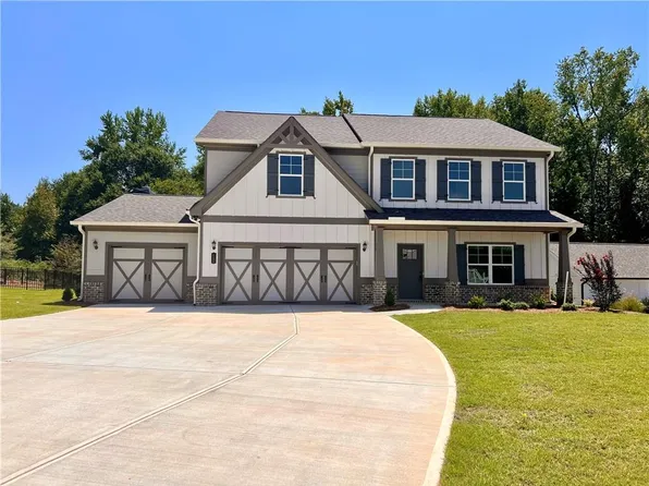 645 Rocky Springs Dr, Jefferson, GA 30549