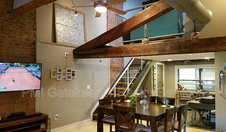1202 Main St #13 — Photo 1