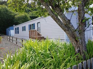 648 S Easy St, Rockaway Beach, OR