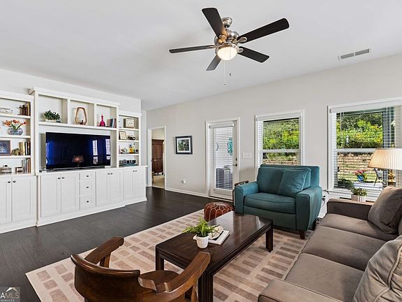 3rd image of 5660 Bergeson Way