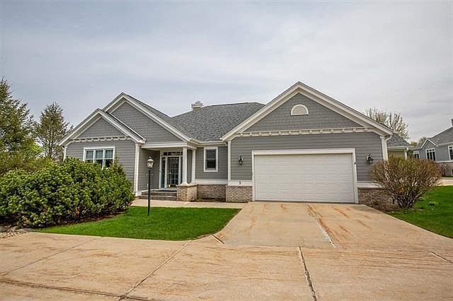 1st image of 9 Settler Hill Cir