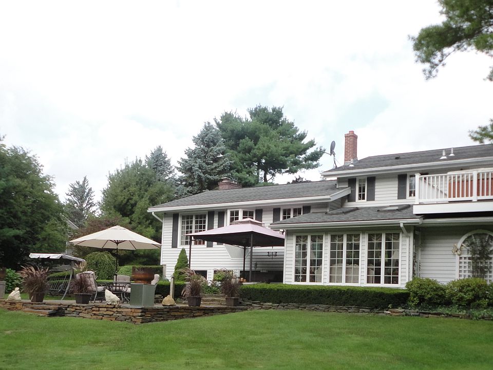 2011 Goshen stone patio 