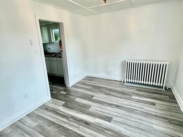 105 N Ridge St — Photo 7