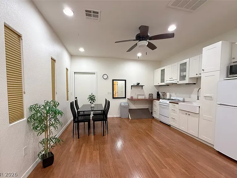 1417 Danielle Rebecca Ave — Photo 31