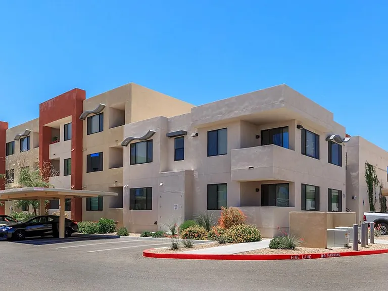 Las Aguas Apartments — Photo 6
