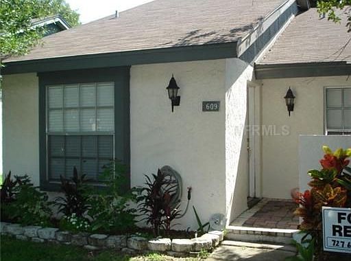 1st image of 609 Laguna Vista Ct
