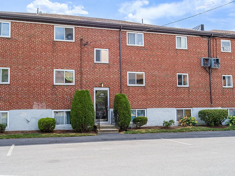 68 Bryon Rd #3 — Photo 2