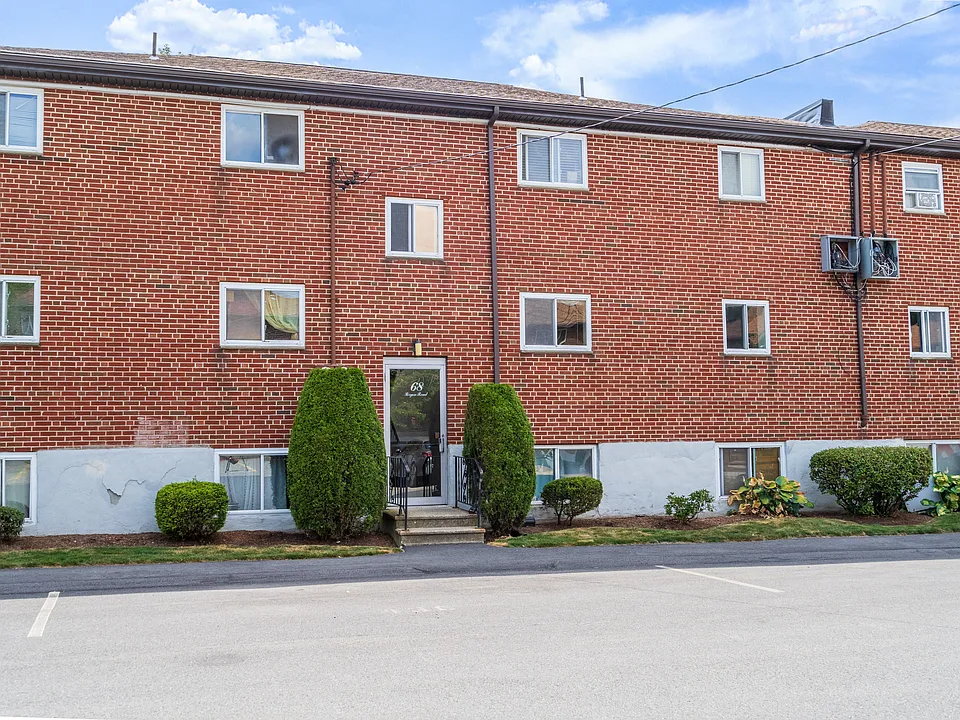 68 Bryon Rd #3