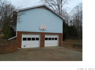 304 Swampfox Dr, Fort Mill, SC 29715