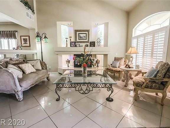 3rd image of 8290 Trinity Oaks Ct