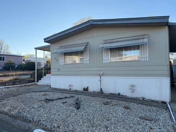 458 Balsawood Dr, Redding, CA 96003