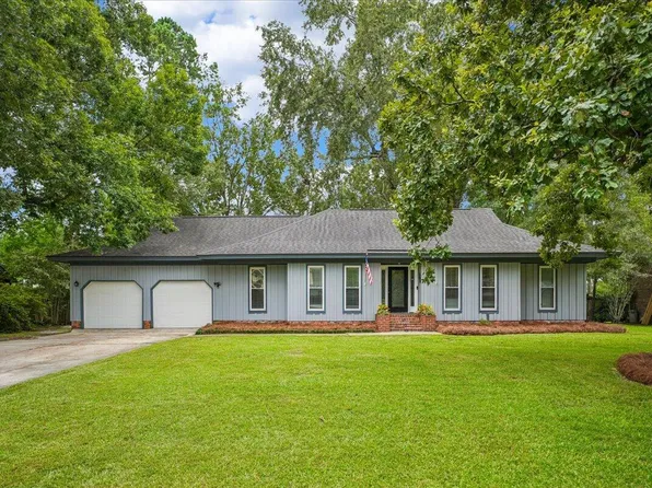 5 Corsica Ct, Hanahan, SC 29410