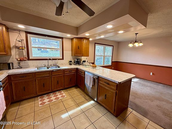 5th image of 5954 Park Rd