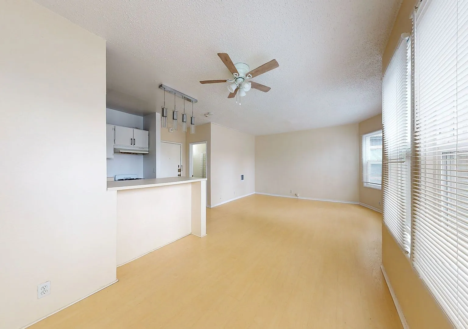 146 Grand Ave — Photo 3