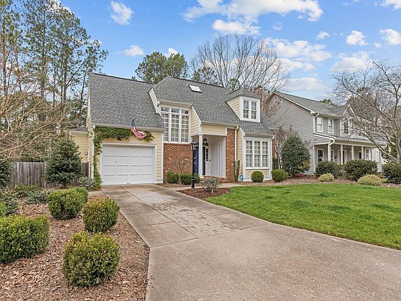2nd image of 15 Knightsbridge Ct